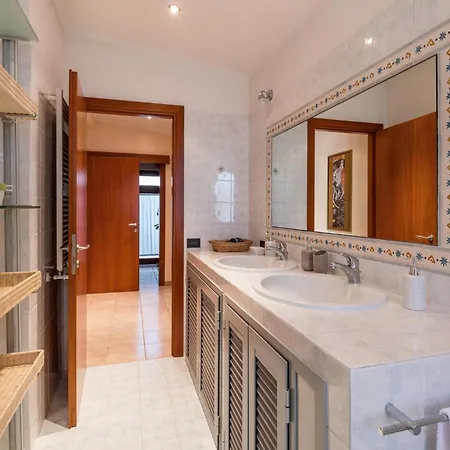In With Kitchen Appartement
