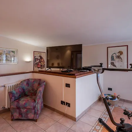 In With Kitchen Nerola