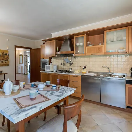 In With Kitchen